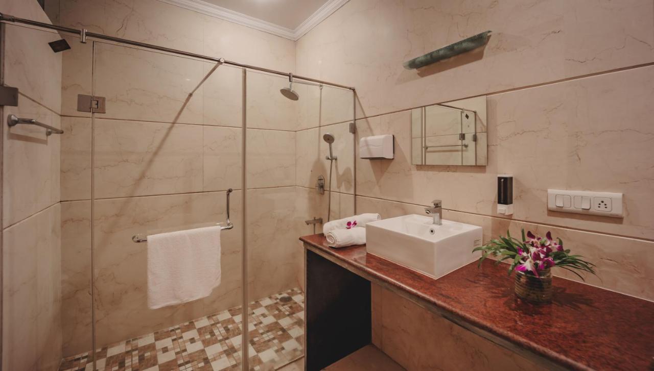 Ocean Suite Goa دونا باولا المظهر الخارجي الصورة